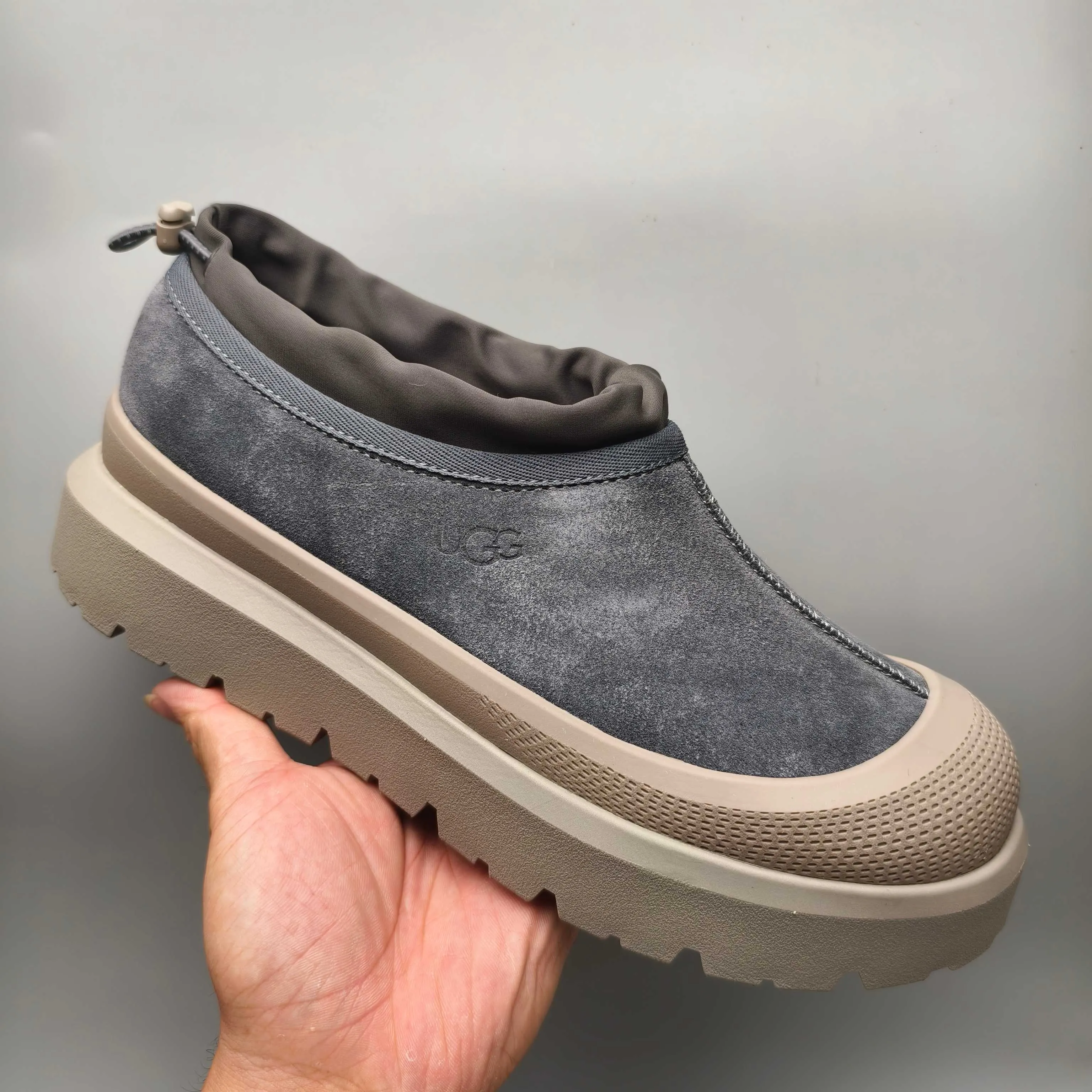 💰520 UGG sheepskin all-in-one snow boots 4096 slip-on casual trendy Wang Yibo men's and women's shoes Color: white red black blue yellow light gray dark gray green Matching sizes: 35-45